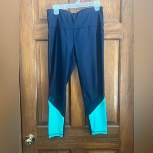 Ladies leggings size Large